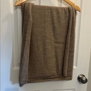 Alicia Adams Alpaca shawl